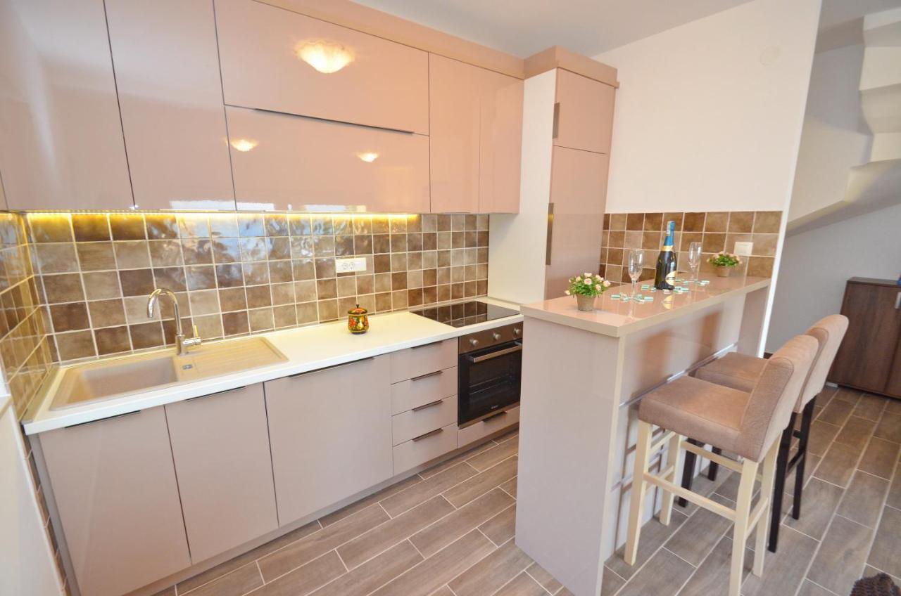 Leut Stone Residence Тиват Экстерьер фото